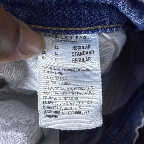 AMERICAN EAGLE Jeans  14 Highest Rise 90s Boyfriend Distressed Destroy Drapey - Picture 3 of 10